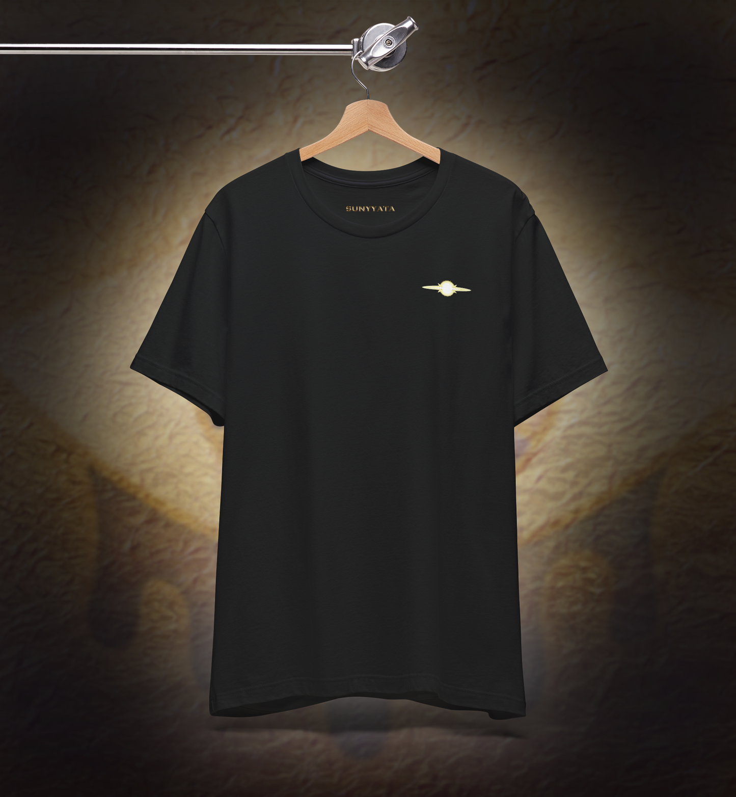 GOLDEN EYE - Vitality Tee